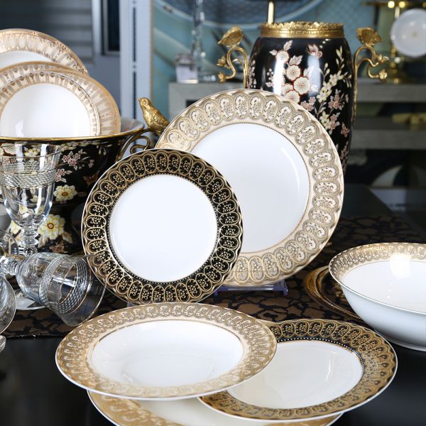  - Lucky Art Isadora Bone China Porselen Gold Kenar detaylı Klasik Yemek Takımı 67 parça (1)