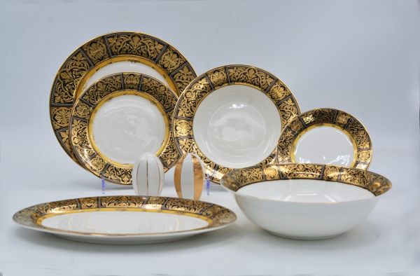 Lucky Art - Lucky Art Verna Bone China Porselen Gold&Siyah Desen Detaylı Klasik Yemek Takımı 67 parça (1)